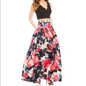 Floral Prom dress‼️ Great condition worn once.